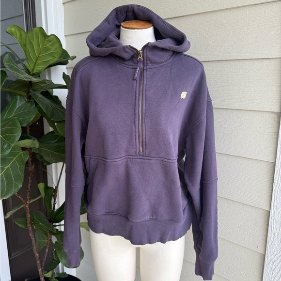 Peloton Tops - Women's Purple Peloton Hoodie Sweater